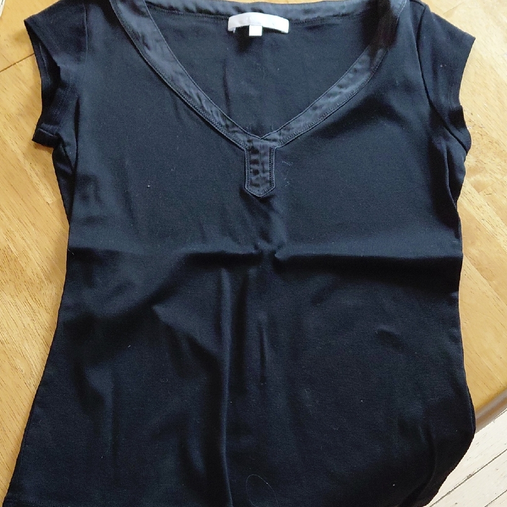 Chic Black V-Neck Women's Tank Top